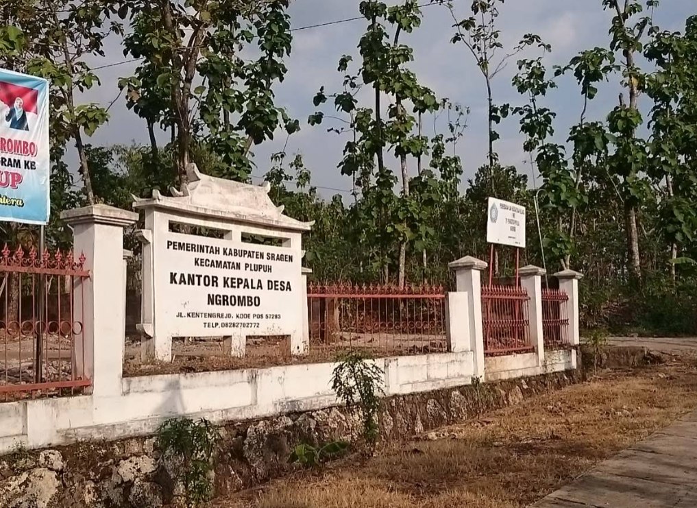 Sampul Balai Desa Ngrombo
